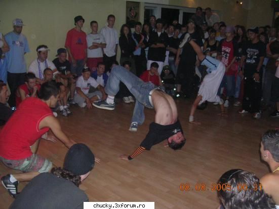 Poze BBoy :) - Eu :) LA Bring it too the floor Timisoara 2005 - Poze