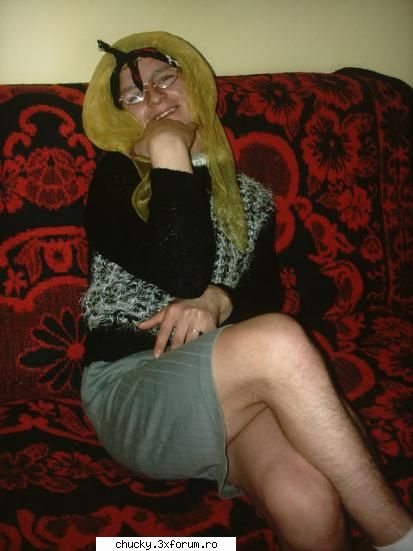 Poze amuzante :)) - "vecina " are un batic in cap ..eu iam facut poza - Funny