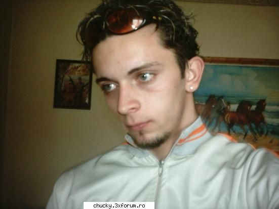 Prietenii mei .cunoscuti sau nu ..tat ei is` - Banana......fost "b.boy"........Crazy_B....fomeia - Poze