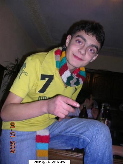 Prietenii mei .cunoscuti sau nu ..tat ei is` - ce tare arat acii de revv mort de beatttt =D=D - Poze