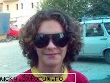 Prietenii mei .cunoscuti sau nu ..tat ei is` - aicea sunt cand aveam paruuull lunnnnggggggg - Poze
